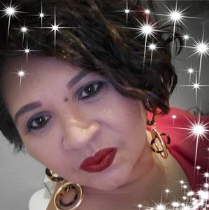 Meet your Posher, Iris